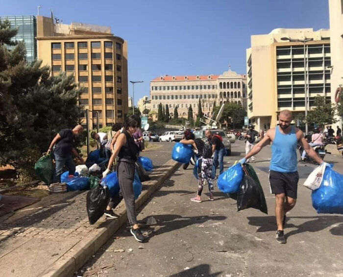 “The Real Trash Are The People”: As Trash Takes Over The World, These Folks Should Be The Real Influencers “The Real Trash Are The People”: As Trash Takes Over The World, These Folks Should Be The Real Influencers