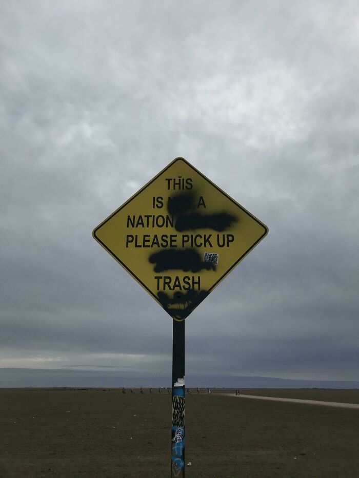 “The Real Trash Are The People”: As Trash Takes Over The World, These Folks Should Be The Real Influencers “The Real Trash Are The People”: As Trash Takes Over The World, These Folks Should Be The Real Influencers