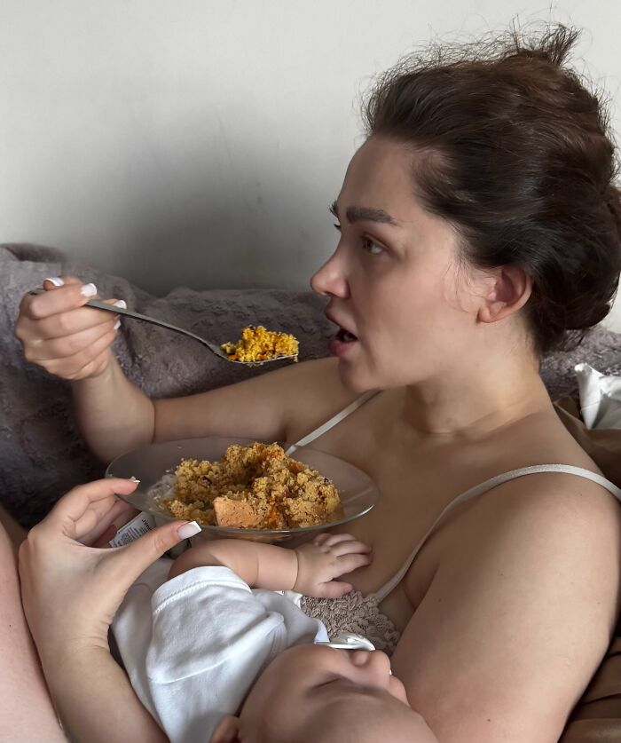 Moms Share 73 Photos From Their Life That Motherhood Is Rewarding, Joyful And Fulfilling But Not Easy Moms Share 73 Photos From Their Life That Motherhood Is Rewarding, Joyful And Fulfilling But Not Easy