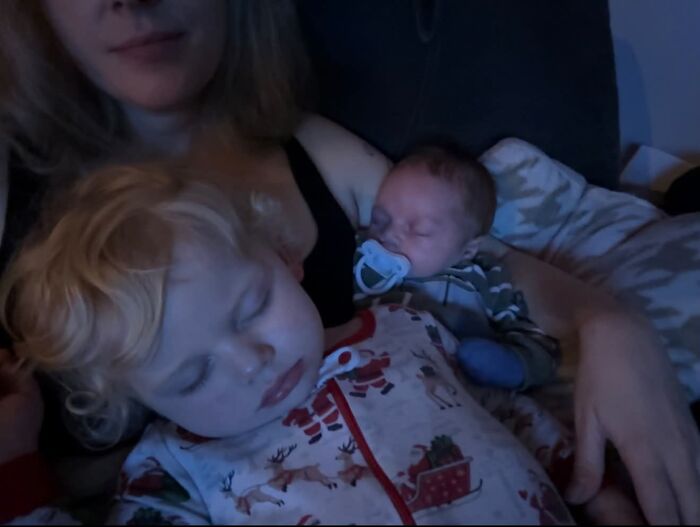 Moms Share 73 Photos From Their Life That Motherhood Is Rewarding, Joyful And Fulfilling But Not Easy Moms Share 73 Photos From Their Life That Motherhood Is Rewarding, Joyful And Fulfilling But Not Easy