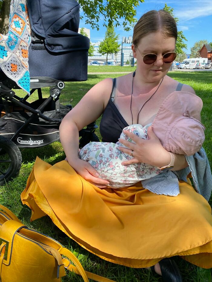 Moms Share 73 Photos From Their Life That Motherhood Is Rewarding, Joyful And Fulfilling But Not Easy Moms Share 73 Photos From Their Life That Motherhood Is Rewarding, Joyful And Fulfilling But Not Easy