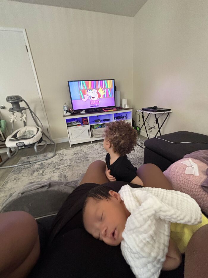 Moms Share 73 Photos From Their Life That Motherhood Is Rewarding, Joyful And Fulfilling But Not Easy Moms Share 73 Photos From Their Life That Motherhood Is Rewarding, Joyful And Fulfilling But Not Easy