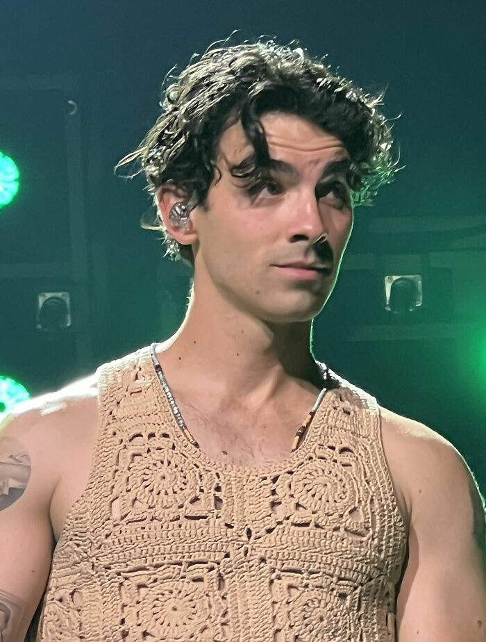 Joe Jonas: Bio And Career Highlights Joe Jonas: Bio And Career Highlights