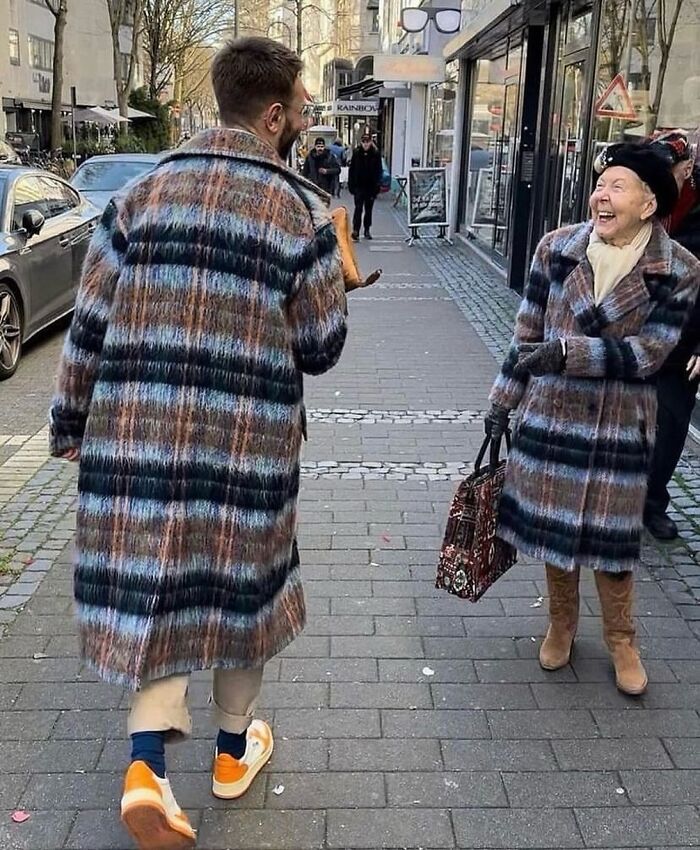 81 Random And Unhinged Images That Are Cursed And That’s The Only Explanation You Need (New Pics) 81 Random And Unhinged Images That Are Cursed And That’s The Only Explanation You Need (New Pics)