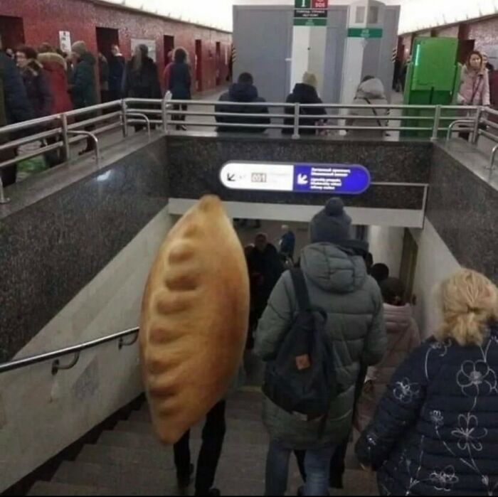 81 Random And Unhinged Images That Are Cursed And That’s The Only Explanation You Need (New Pics) 81 Random And Unhinged Images That Are Cursed And That’s The Only Explanation You Need (New Pics)