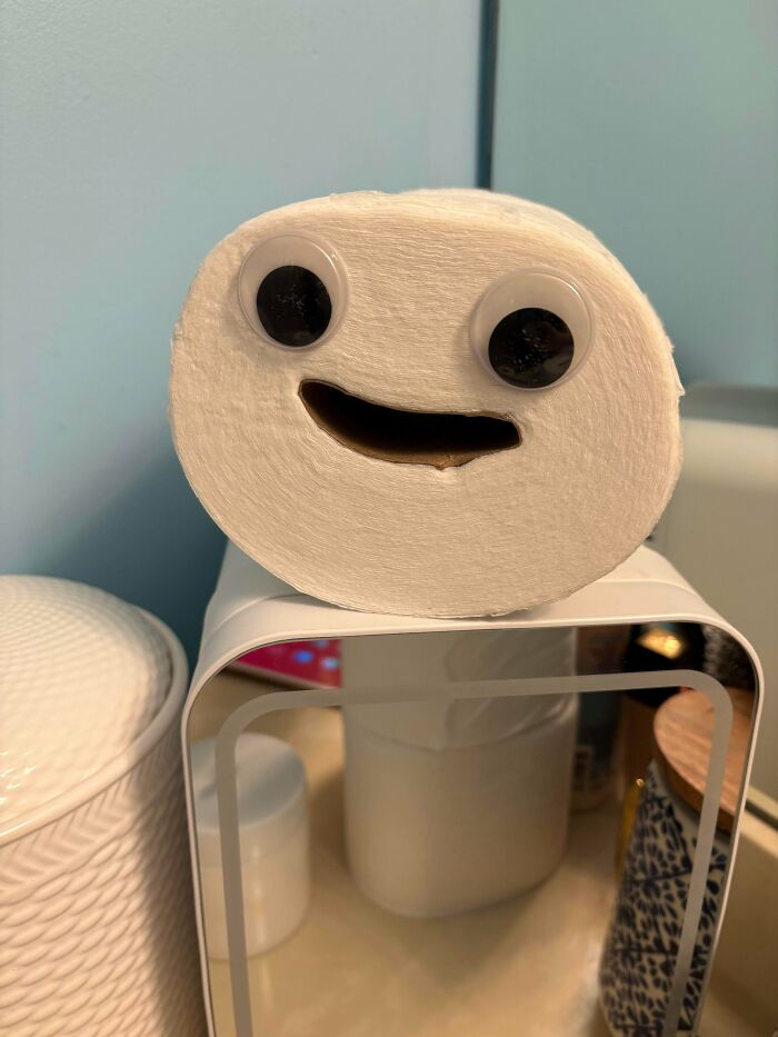 77 Photos From The &ldquo;Not Interesting&ldquo; Community That People Are Weirdly Invested In (New Pics)
