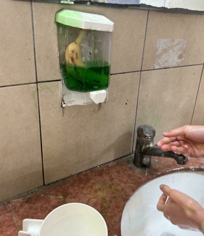 77 Photos From The &ldquo;Not Interesting&ldquo; Community That People Are Weirdly Invested In (New Pics)
