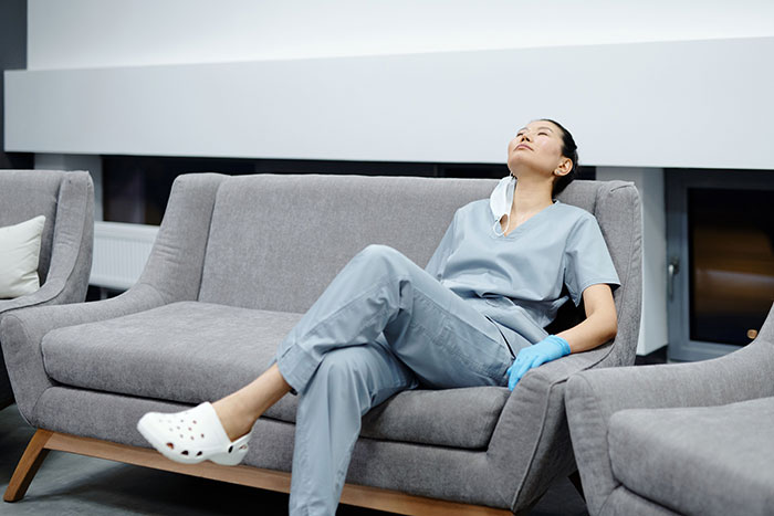 “Good Morning Partly Cloudy”: 53 Times Patients Said Weird Things Completely Unprovoked “Good Morning Partly Cloudy”: 53 Times Patients Said Weird Things Completely Unprovoked