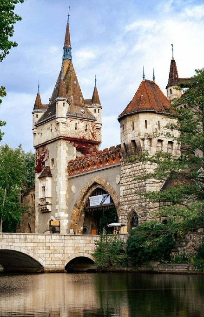 88 Buildings With So Much Character They Put Some Modern Designs To Shame 88 Buildings With So Much Character They Put Some Modern Designs To Shame
