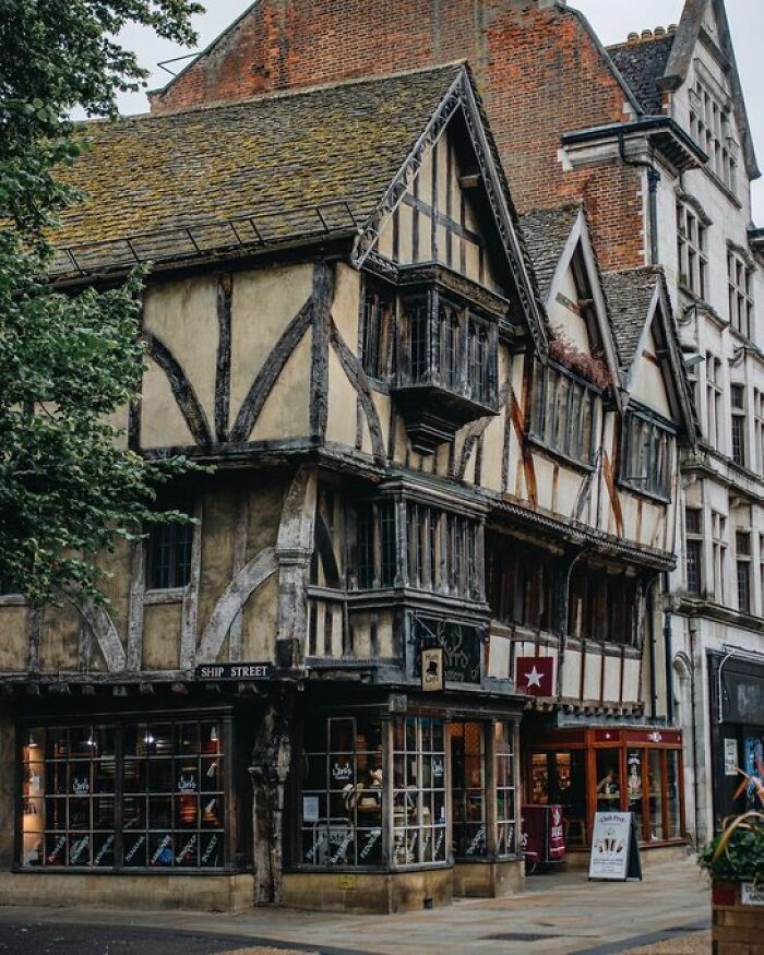 88 Buildings With So Much Character They Put Some Modern Designs To Shame 88 Buildings With So Much Character They Put Some Modern Designs To Shame