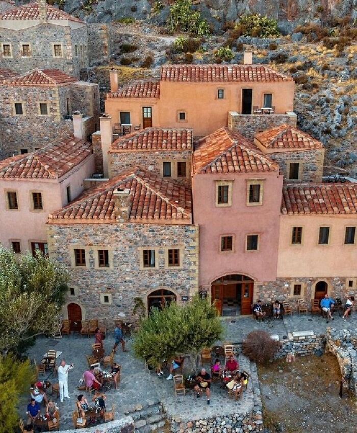 88 Buildings With So Much Character They Put Some Modern Designs To Shame 88 Buildings With So Much Character They Put Some Modern Designs To Shame