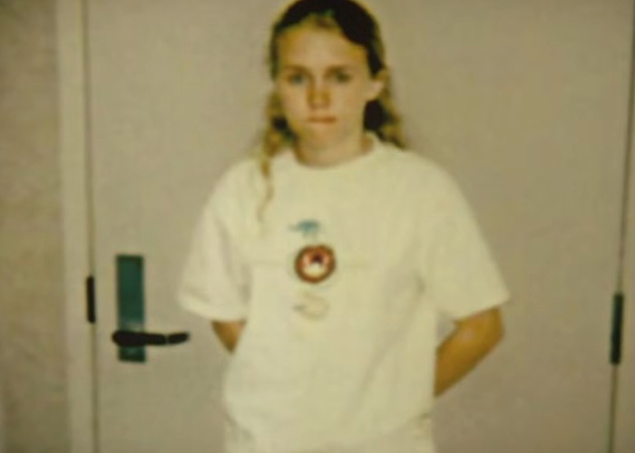 Woman Who Escaped A Serial Criminal At 15 After 18 Hours Of Captivity Shares The Warning Sign She Ignored Woman Who Escaped A Serial Criminal At 15 After 18 Hours Of Captivity Shares The Warning Sign She Ignored
