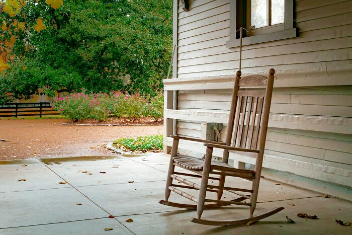 “I Never Saw My Neighbors The Same Way Again”: 55 Neighbors Who Were Far Too Interesting To Ignore “I Never Saw My Neighbors The Same Way Again”: 55 Neighbors Who Were Far Too Interesting To Ignore