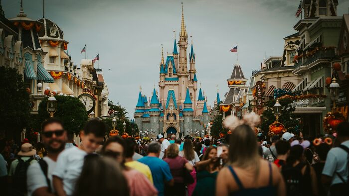 56 Things Only Immature Adults Do And It’s Really Annoying 56 Things Only Immature Adults Do And It’s Really Annoying