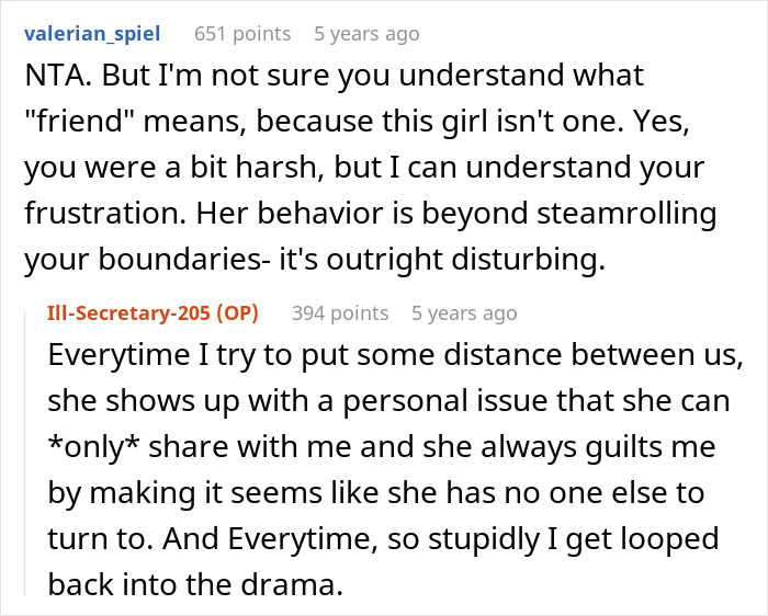 Woman Notices Her Friend Keeps Acting Stranger And Stranger, Finally Understands Why
