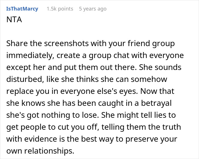 Woman Notices Her Friend Keeps Acting Stranger And Stranger, Finally Understands Why