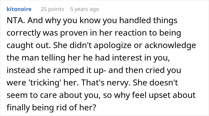 Woman Notices Her Friend Keeps Acting Stranger And Stranger, Finally Understands Why