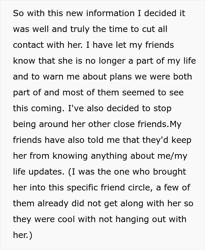 Woman Notices Her Friend Keeps Acting Stranger And Stranger, Finally Understands Why
