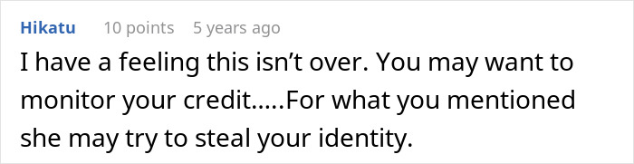 Woman Notices Her Friend Keeps Acting Stranger And Stranger, Finally Understands Why