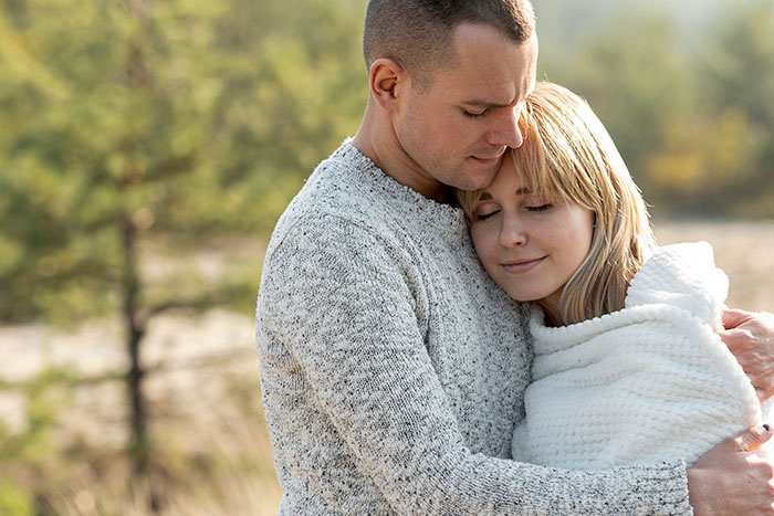 Wife Says Her Hubby’s Questions Put Her On Edge, He Tells Her She’s Making A Big Deal Out Of Nothing