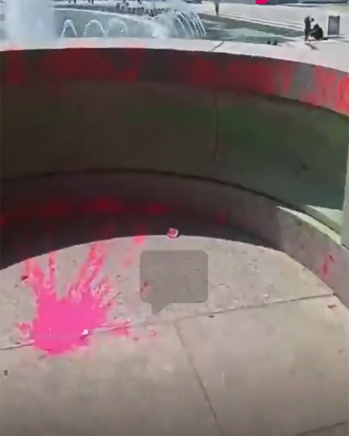 “Make Me Look Fancy”: Woman Sparks Fury After Vandalizing WWII Memorial Live, But Karma Gets Her In The End