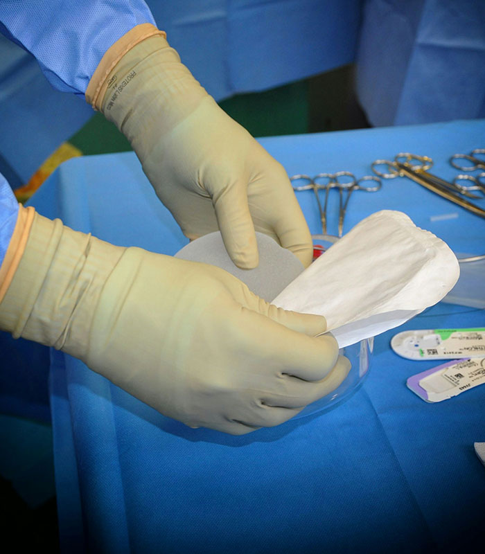 Influencer Reveals The Life-Long Consequences Of Getting Illegal Plastic Surgery: “Biggest Mistake Of My Life” Influencer Reveals The Life-Long Consequences Of Getting Illegal Plastic Surgery: “Biggest Mistake Of My Life”