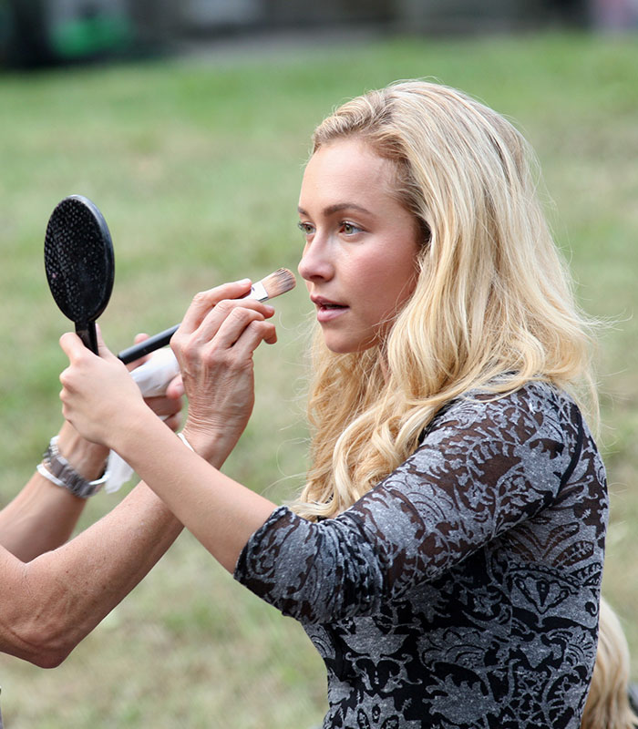 Extra Who Worked With Hayden Panettiere Reveals Her Behavior Under “Not-So-Great Conditions” Extra Who Worked With Hayden Panettiere Reveals Her Behavior Under “Not-So-Great Conditions”