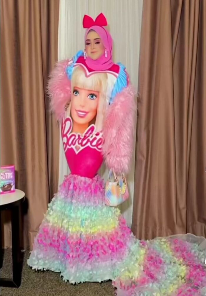 86 Hilariously Bad Fashion Crimes That Make You Wonder Who Let These Clothes Leave The Building 86 Hilariously Bad Fashion Crimes That Make You Wonder Who Let These Clothes Leave The Building