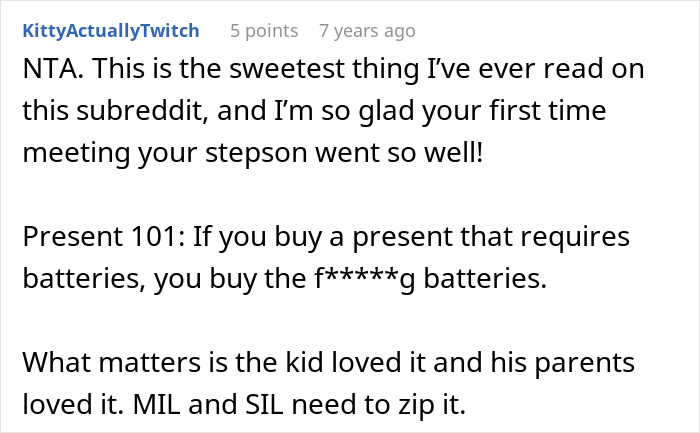 Grandma Accuses Person Of “Buying” Their Stepson’s Love With Gifts, Then Shows Her True Colors Grandma Accuses Person Of “Buying” Their Stepson’s Love With Gifts, Then Shows Her True Colors