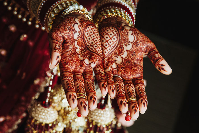 Bride Sends Estranged MIL Photos Of Her Wedding, She Gets Angry And Claims The Bride Was Gloating Bride Sends Estranged MIL Photos Of Her Wedding, She Gets Angry And Claims The Bride Was Gloating