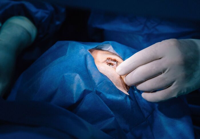 150 Patients Share The Medical Procedures That Hurt Far More Than Doctors Had Led Them To Expect