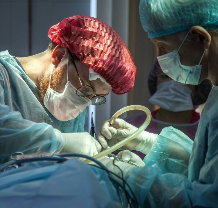150 Patients Share The Medical Procedures That Hurt Far More Than Doctors Had Led Them To Expect