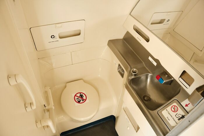 86 Unhinged Questions Cabin Crew Have Been Asked, Making Them Say &ldquo;Brace For Stupidity&rdquo;
