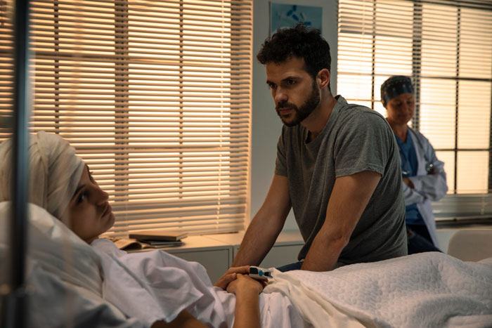 Woman Rushed To ICU After Medical Emergency, Can’t Believe Fiancé Waits Until The Next Day To Visit Woman Rushed To ICU After Medical Emergency, Can’t Believe Fiancé Waits Until The Next Day To Visit