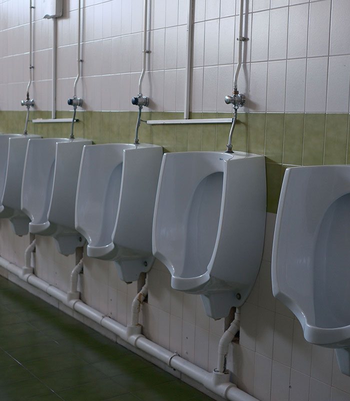 Viral Debate Erupts After Women Can’t Understand Why Men Insist Creative Bathroom Design “Wouldn’t Work” Viral Debate Erupts After Women Can’t Understand Why Men Insist Creative Bathroom Design “Wouldn’t Work”