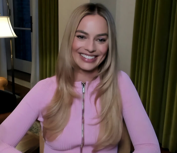 Fans Turn On Margot Robbie After Rumored Role In Blockbuster Franchise With Controversial Hollywood Star: “Don’t Do That Girl” Fans Turn On Margot Robbie After Rumored Role In Blockbuster Franchise With Controversial Hollywood Star: “Don’t Do That Girl”