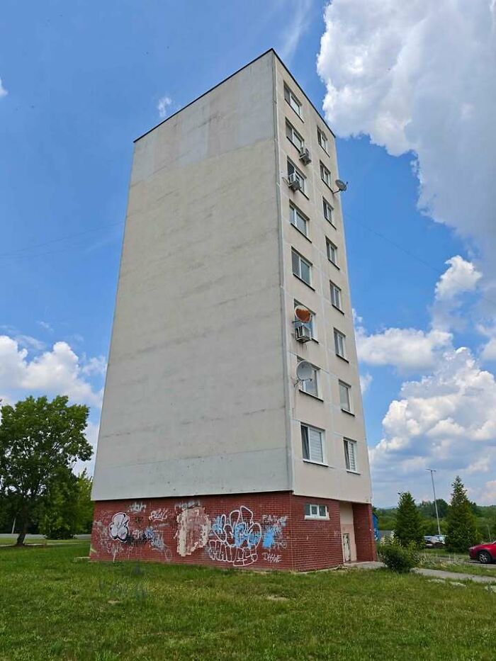 77 Posts And Memes That Show Why People From Eastern Europe Are Built Different (New Pics)