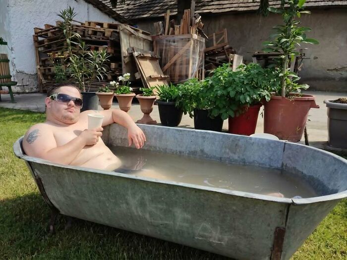 77 Posts And Memes That Show Why People From Eastern Europe Are Built Different (New Pics)