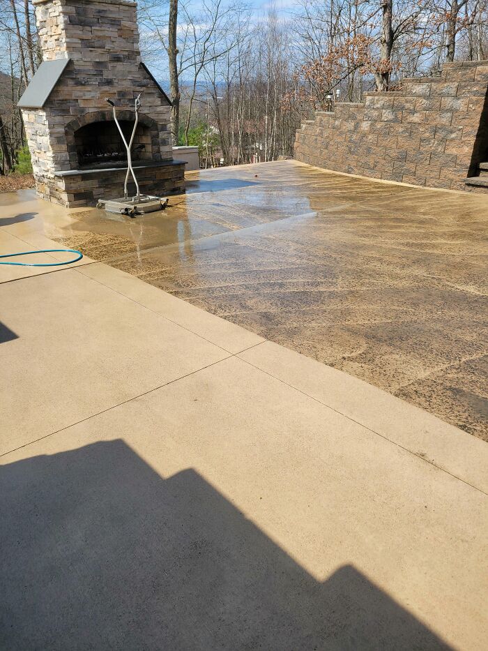 81 Power Washing Pics That Are So Satisfying, They Might Make Cleaning Look Fun (New Pics)