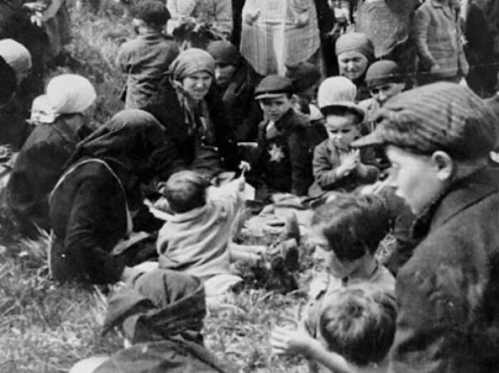 94 Photos From History That Are Interesting, Heartbreaking And Beautiful