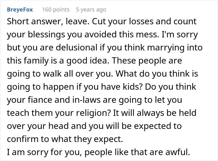 Woman Starts Planning Her Wedding, Finds Out What Her Fiancé Really Thinks About Her Culture And Religion Woman Starts Planning Her Wedding, Finds Out What Her Fiancé Really Thinks About Her Culture And Religion