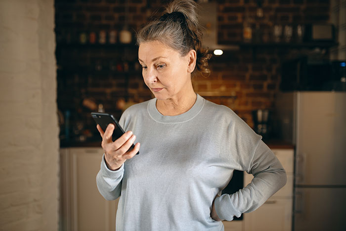 Guy’s Mom Makes His GF’s Vitiligo Her Favorite Insult, Stops Laughing When She Develops It Herself Guy’s Mom Makes His GF’s Vitiligo Her Favorite Insult, Stops Laughing When She Develops It Herself