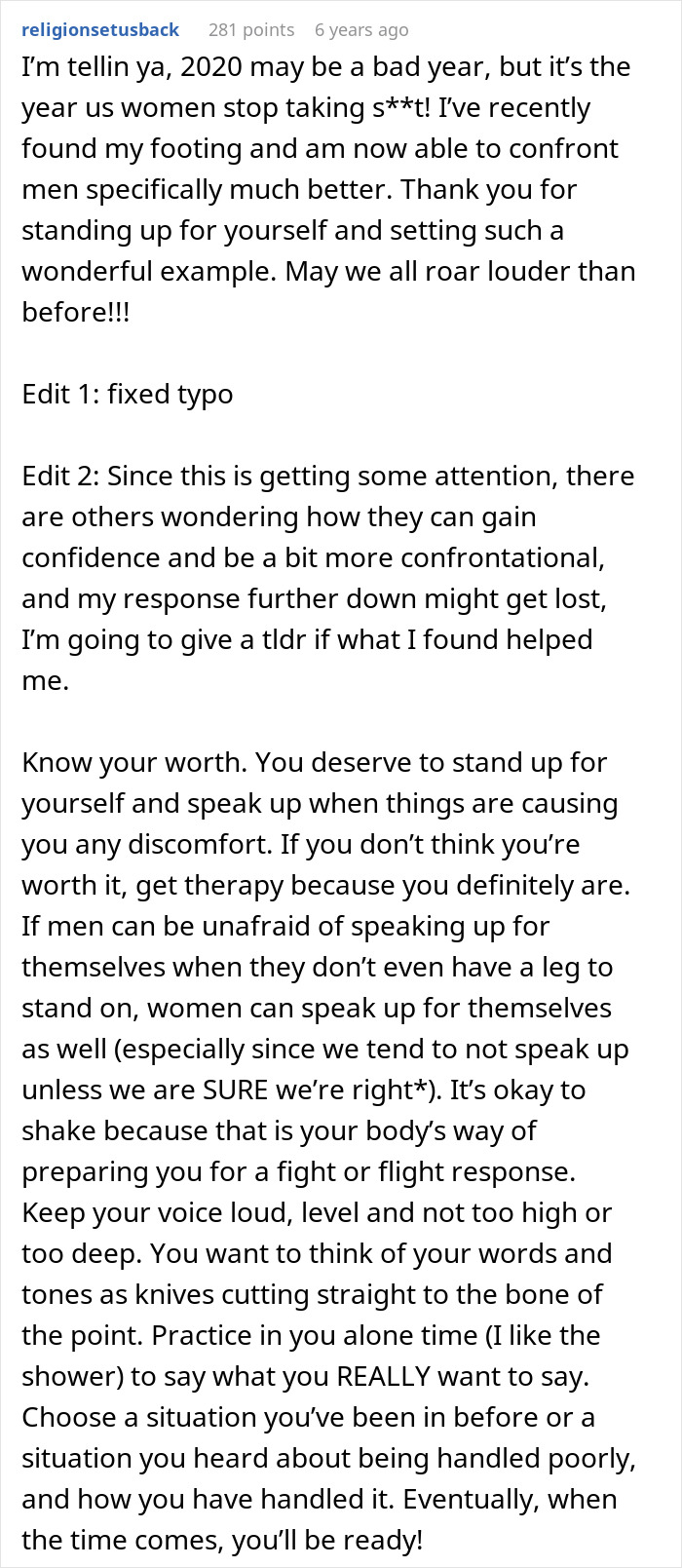 Woman Gives Coworker Her Number For Tech Help, He Uses It To Ask If She’s Married Or Single Woman Gives Coworker Her Number For Tech Help, He Uses It To Ask If She’s Married Or Single
