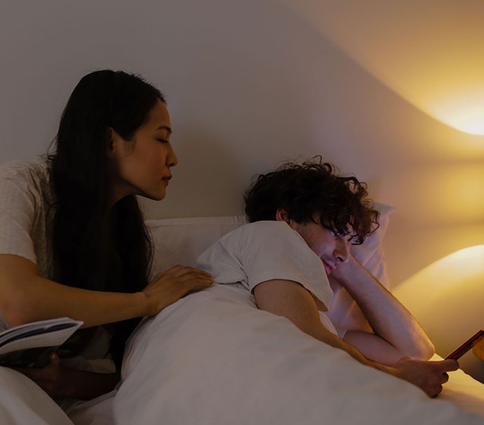7 Actions Most People Don’t Realize Are Cheating, According To Relationship Expert