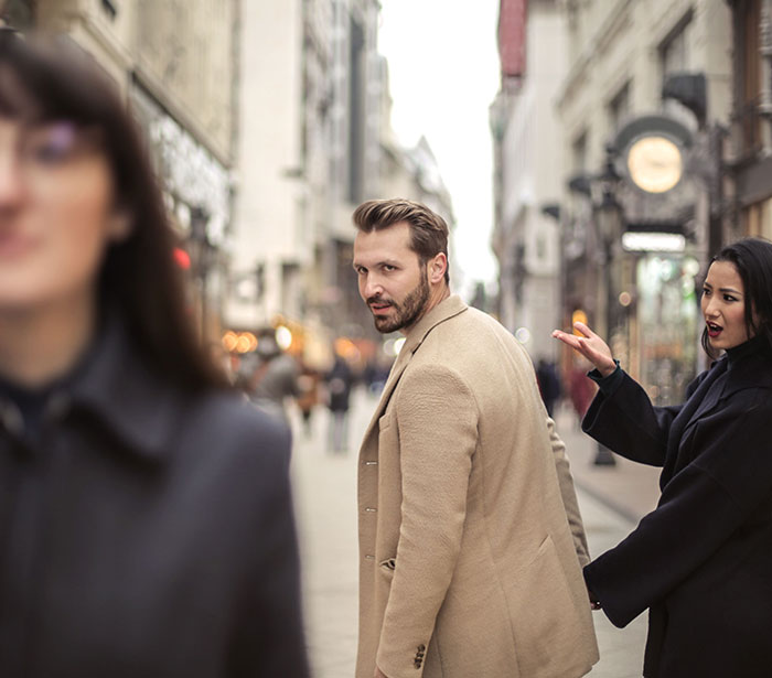 7 Actions Most People Don’t Realize Are Cheating, According To Relationship Expert
