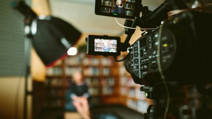 79 Random Bits Of Insider Knowledge From Different Industries To Change How You See The World