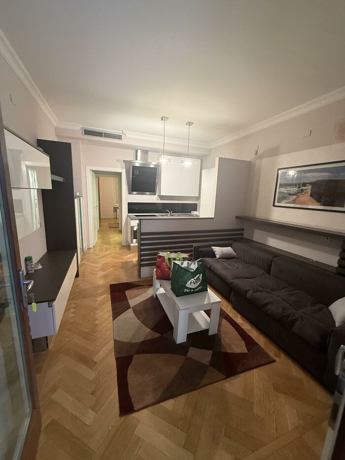 73 People Shared Photos Of Their Home Design Choices, Wanting Honest Opinions