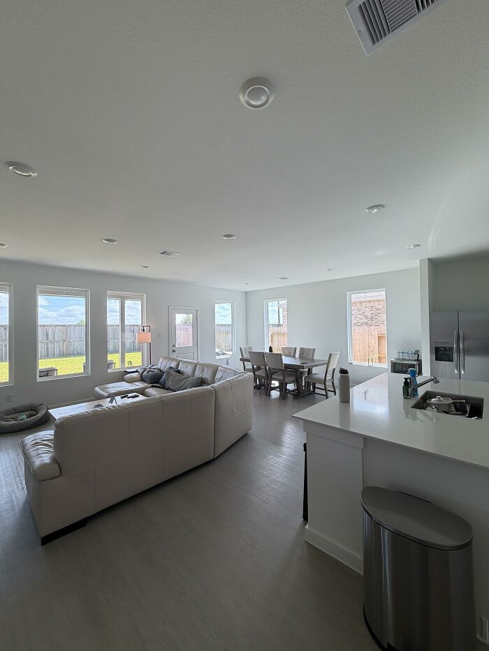 73 People Shared Photos Of Their Home Design Choices, Wanting Honest Opinions