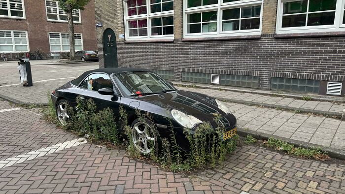 73 Times People Were Exploring Abandoned Places And Found Something Very Unexpected