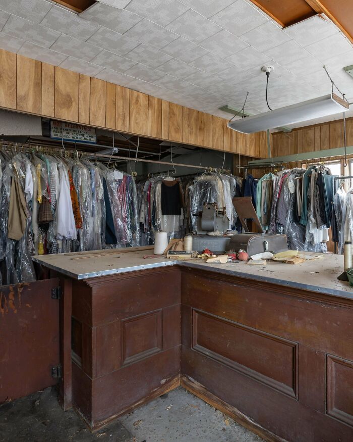 73 Times People Were Exploring Abandoned Places And Found Something Very Unexpected